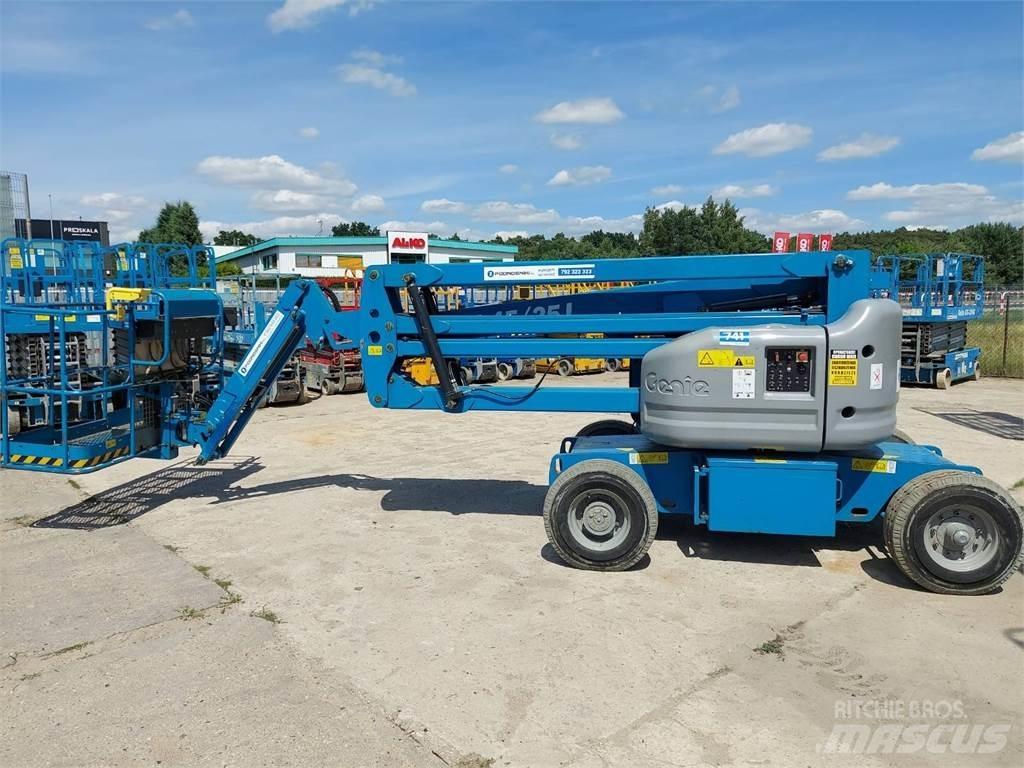 Genie Z-45/25J DC Kuukulkijat