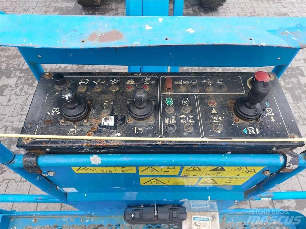 Genie Z-45/25J RT Kuukulkijat