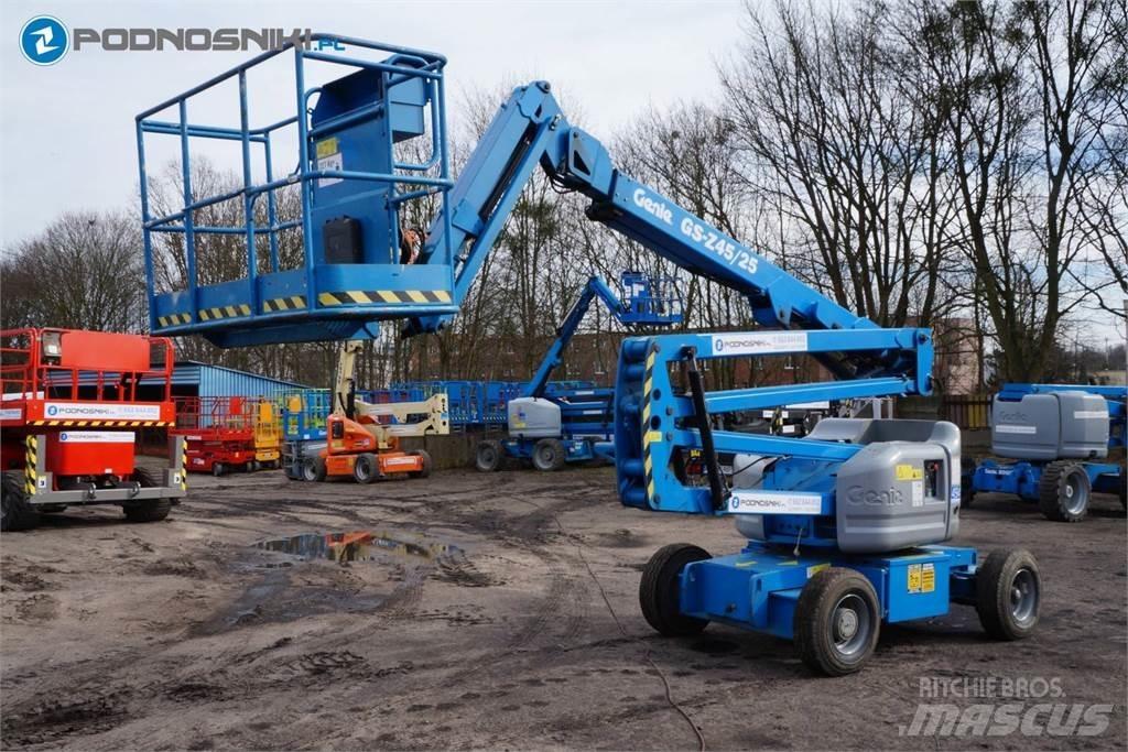 Genie Z45/25J DC Kuukulkijat
