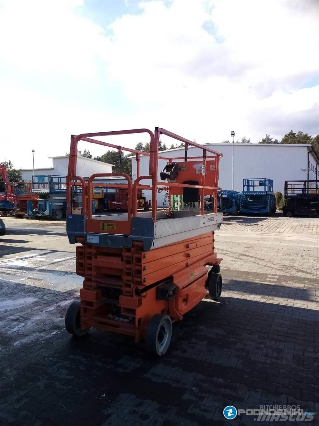 JLG 2646ES Saksilavat