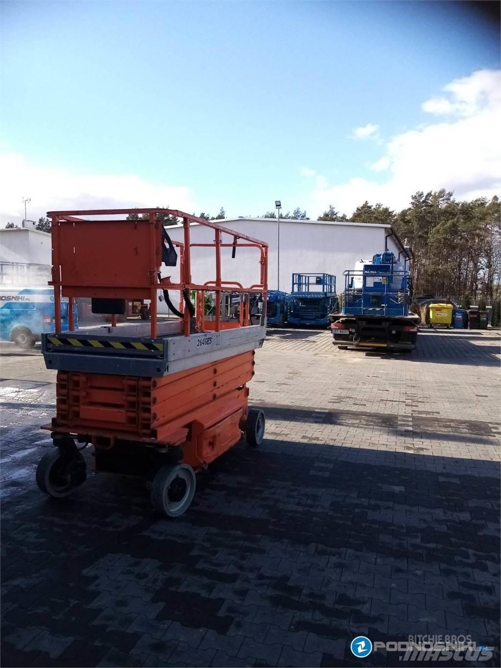 JLG 2646ES Saksilavat