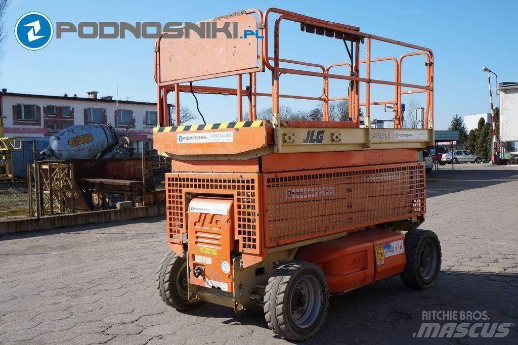 JLG 4069 Saksilavat