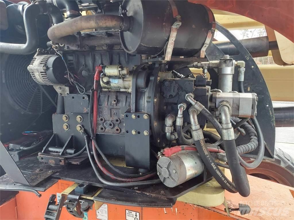 JLG 450AJ Kuukulkijat
