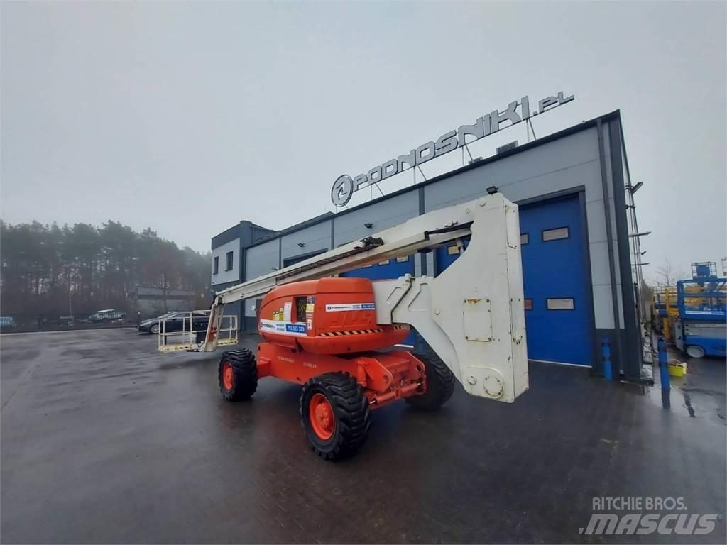 JLG 800AJ Kuukulkijat