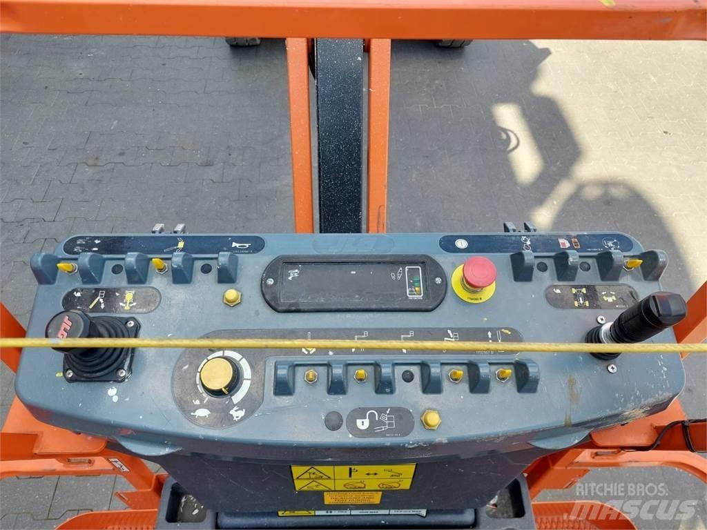 JLG E450AJ Kuukulkijat