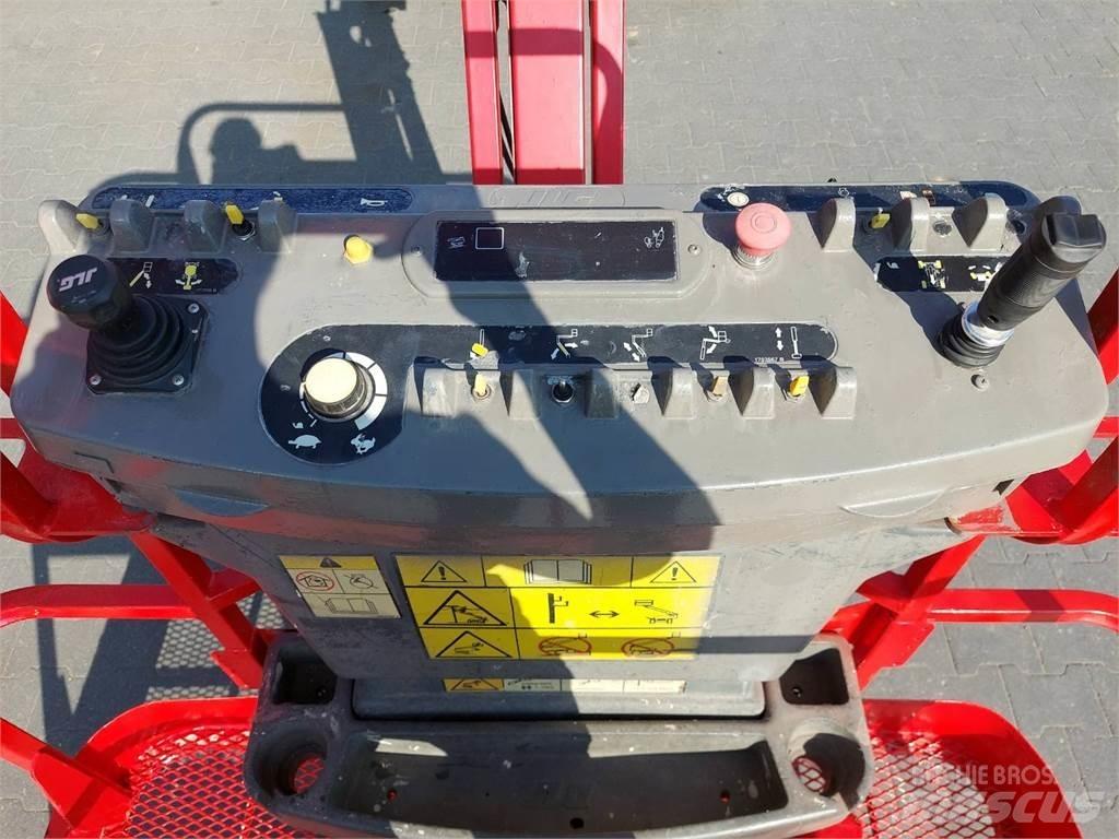 JLG M450AJ Kuukulkijat