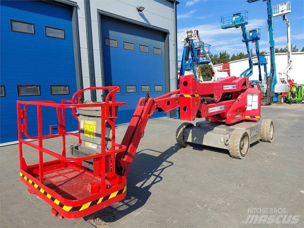 JLG M450AJ Kuukulkijat
