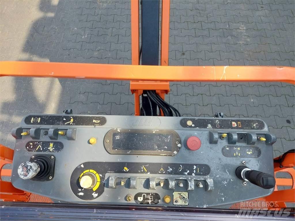 JLG M600JP Kuukulkijat