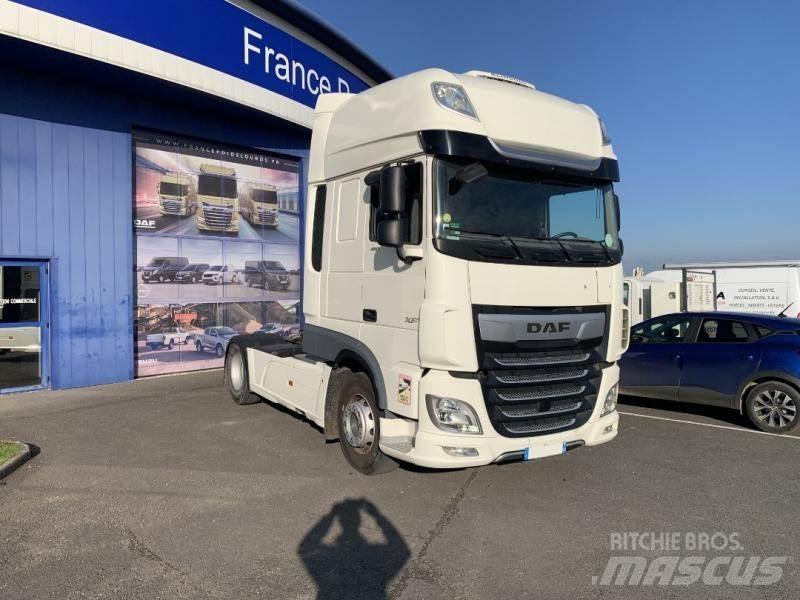 DAF XF Vetopöytäautot