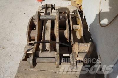 CAT 320C/DL Thumb Muut