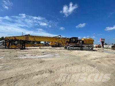 CAT 390FL UHD Purkukoneet