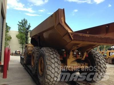 CAT 725 Dumpperit