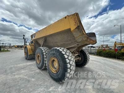 CAT 740 Dumpperit