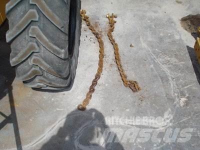 CAT 740 Tailgate Muut