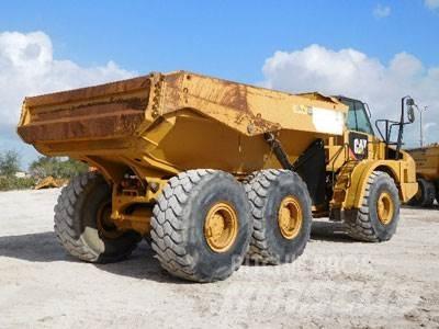 CAT 740B Dumpperit