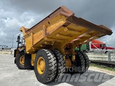 CAT 770G Maansiirtoautot