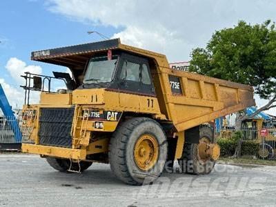 CAT 775E Maansiirtoautot