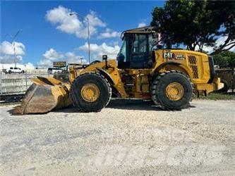 CAT 980M Pyöräkuormaajat