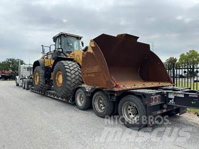 CAT 982M Pyöräkuormaajat