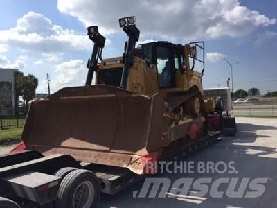 CAT D8T Telaketjupuskutraktorit