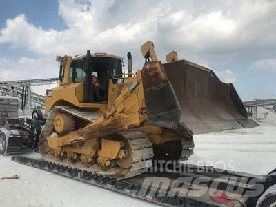 CAT D8T Telaketjupuskutraktorit