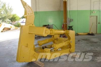 CAT D8T /D8R Ripper, S/S Muut