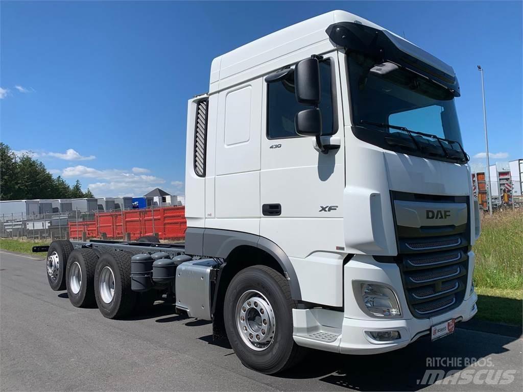 DAF XF 430 8x4*4 Kuorma-autoalustat