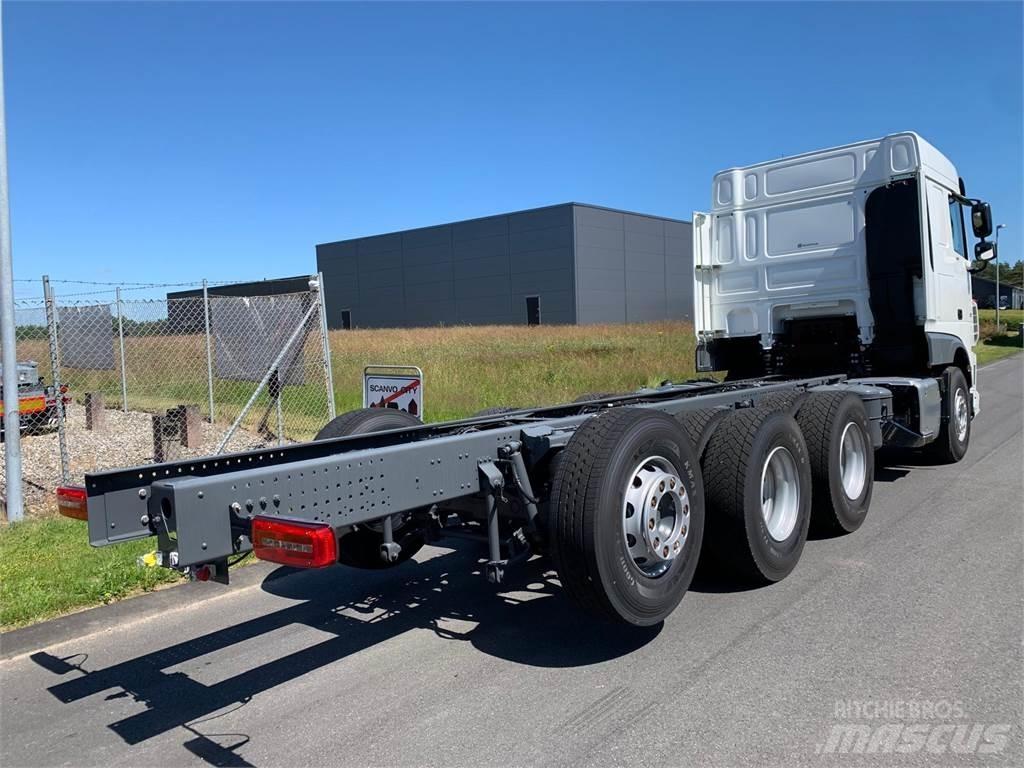 DAF XF 430 8x4*4 Kuorma-autoalustat
