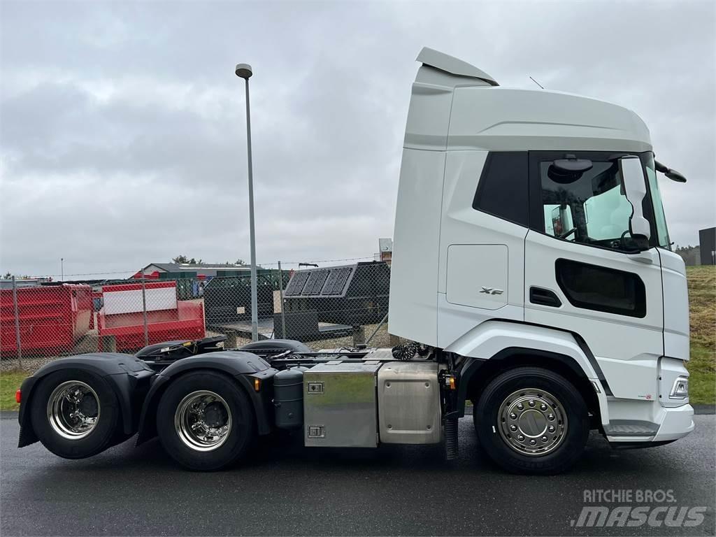 DAF XF530 FTS 6x2 Vetopöytäautot