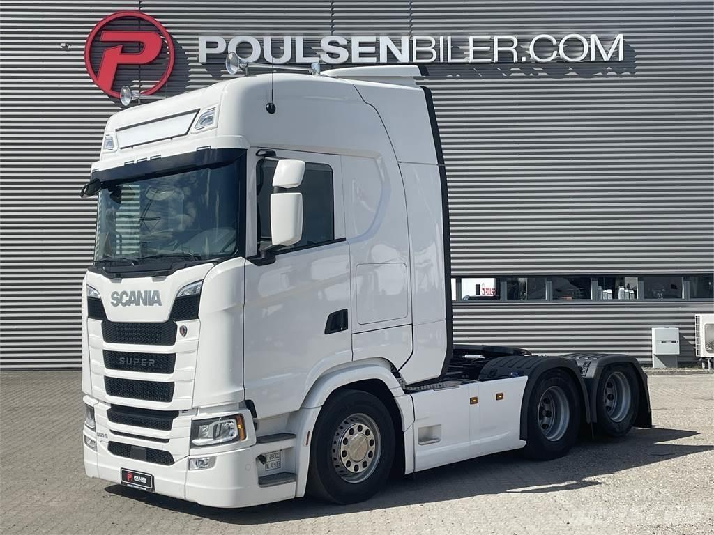 Scania S560 2950 Vetopöytäautot