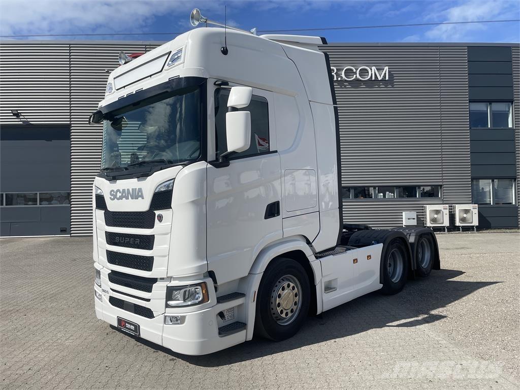 Scania S560 2950 Vetopöytäautot