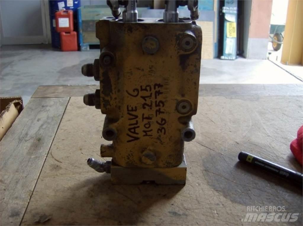CAT 215 Muut koneet