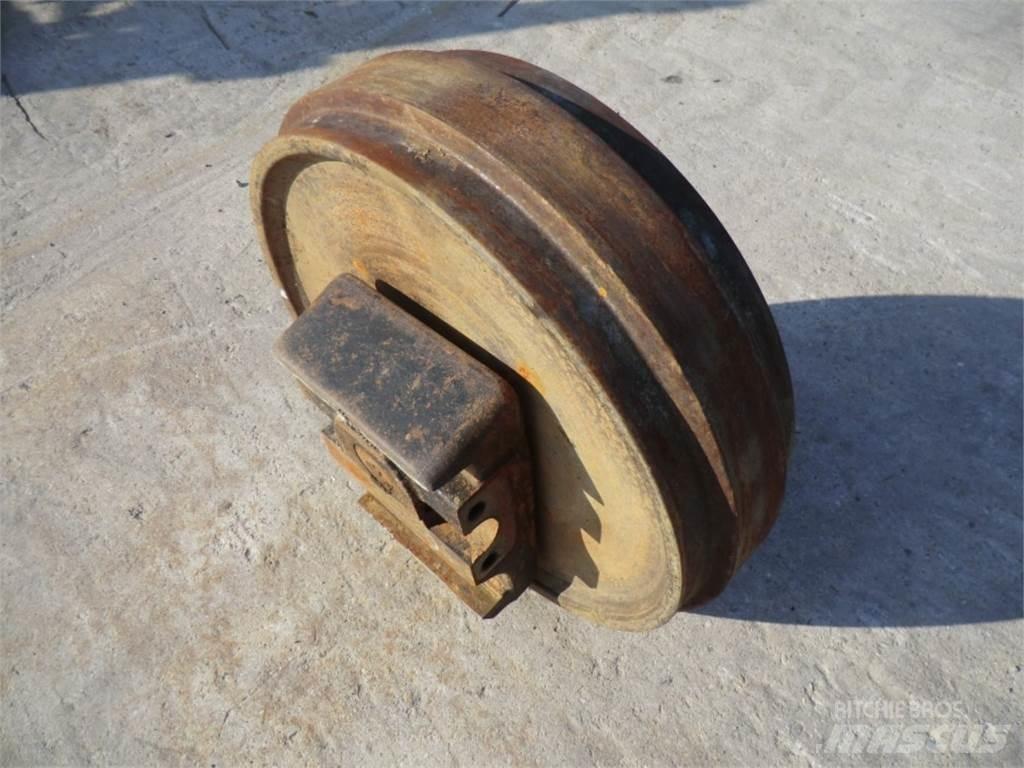 CAT 231D Ketjut, telat ja alustat