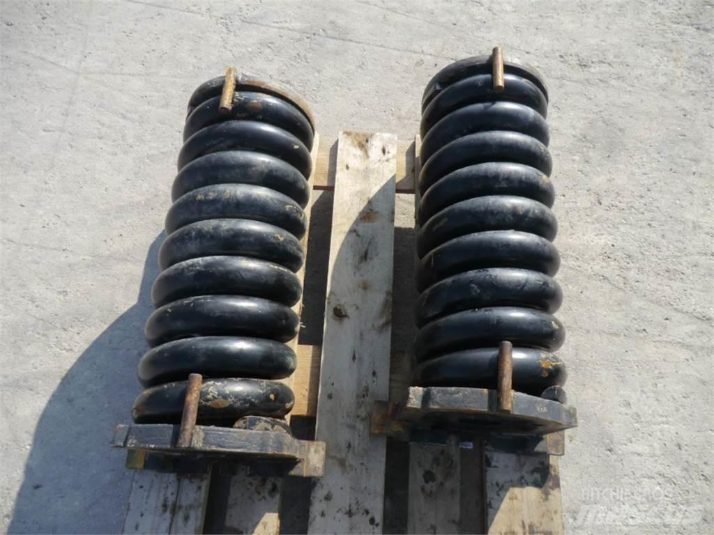 CAT 231D Ketjut, telat ja alustat