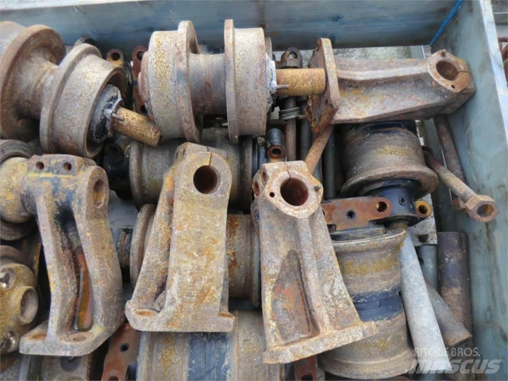 CAT 231D Ketjut, telat ja alustat