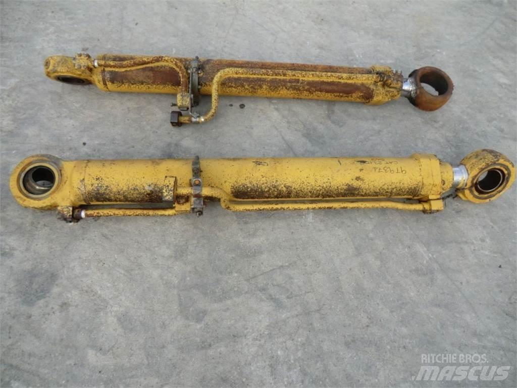 CAT 231D Muut koneet