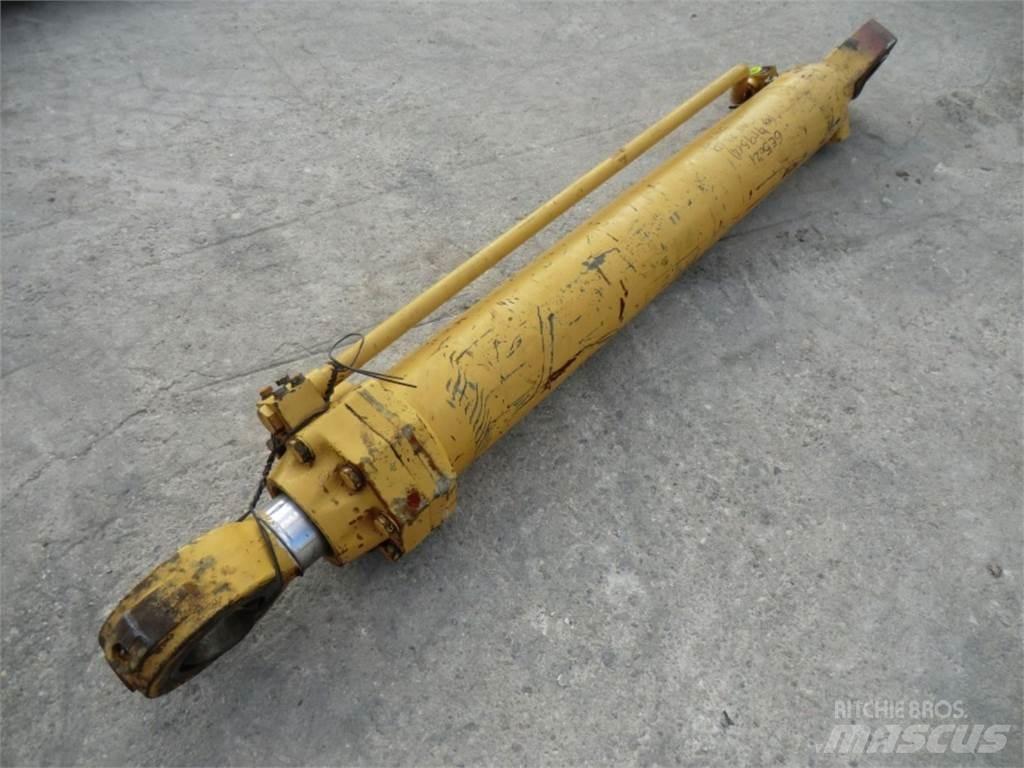 CAT 231D Muut koneet