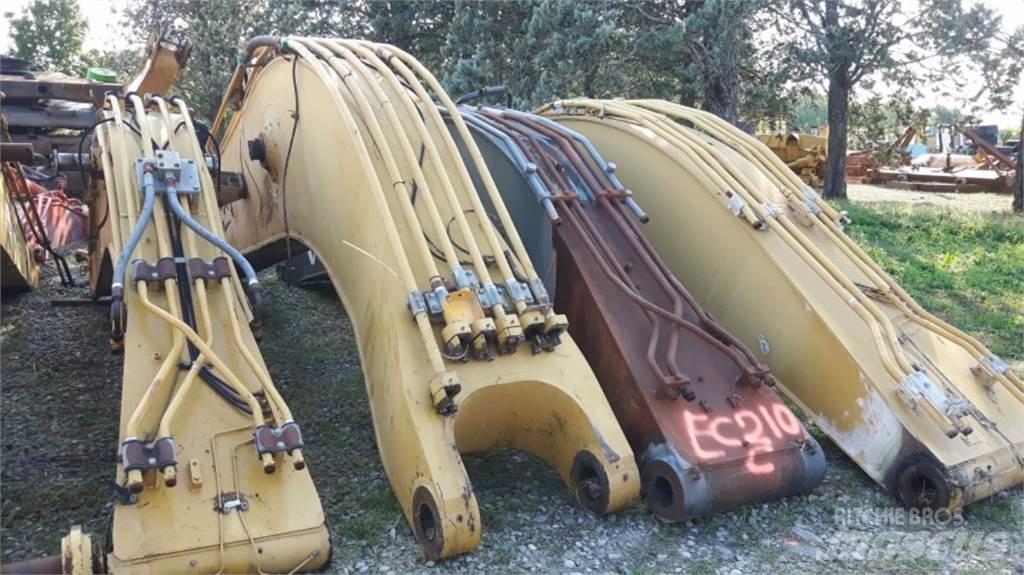 CAT 231D Alusta ja jousitus