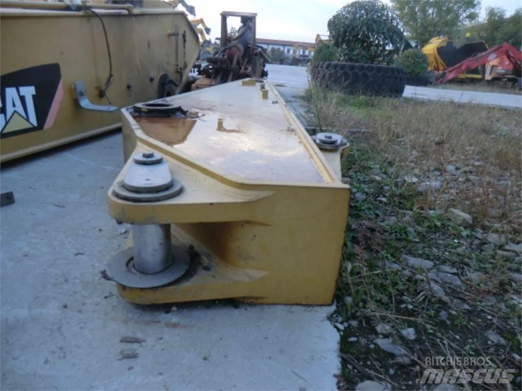 CAT 312D Alusta ja jousitus