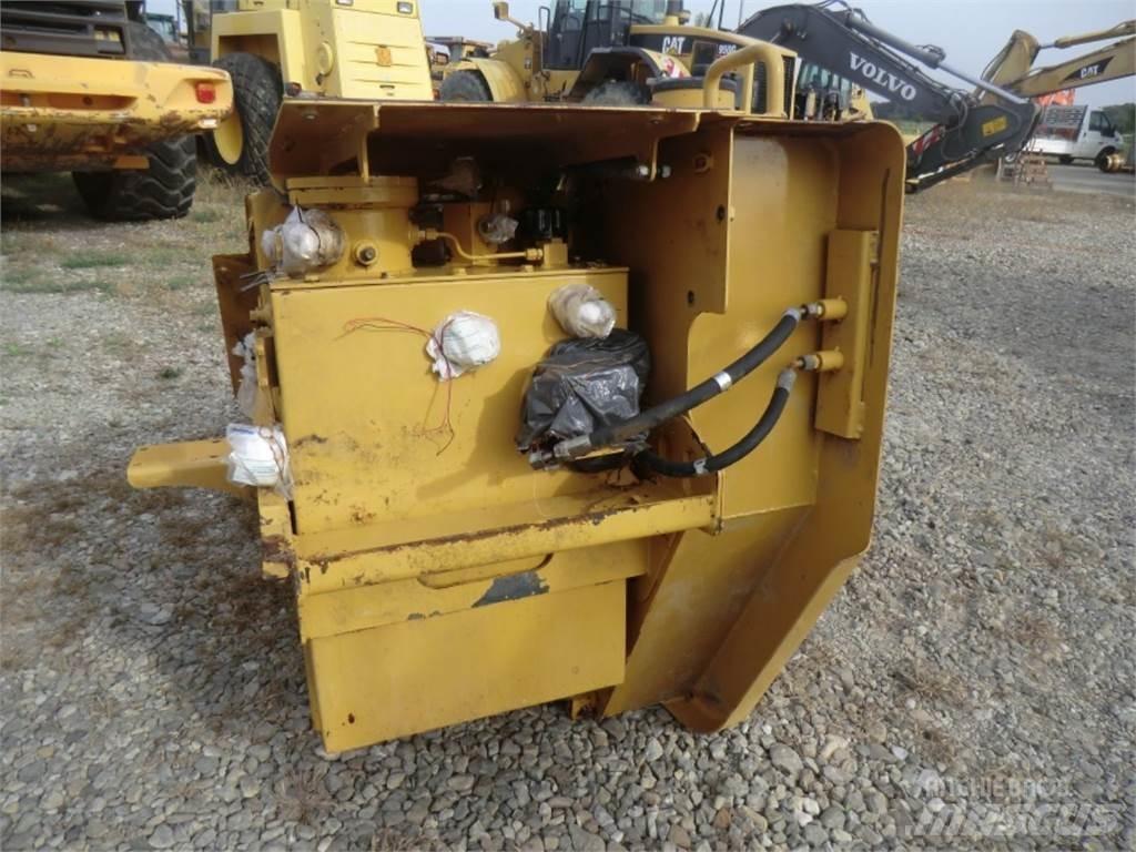 CAT 323D Muut koneet