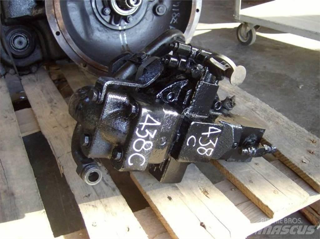 CAT 438C Muut koneet