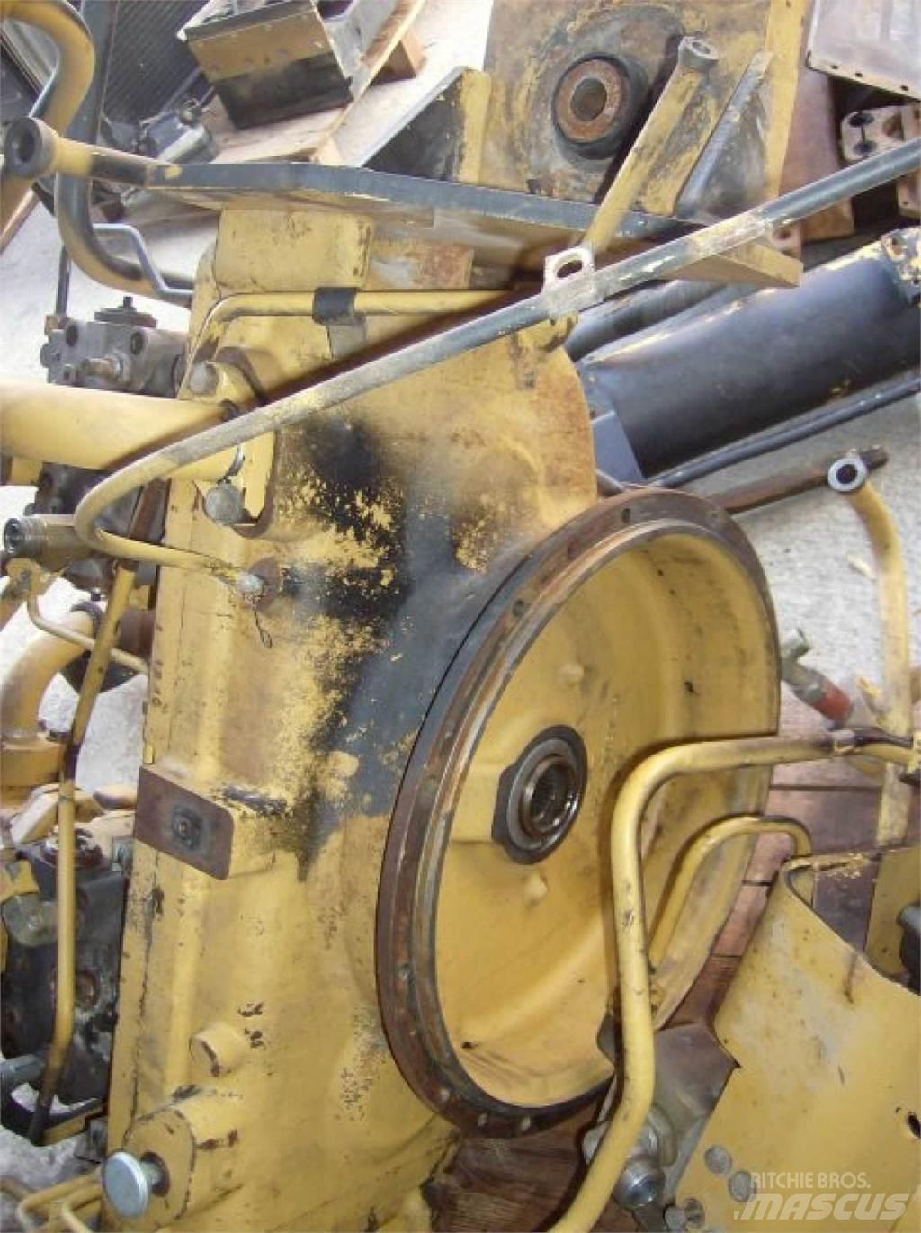 CAT 5080 Ketjut, telat ja alustat