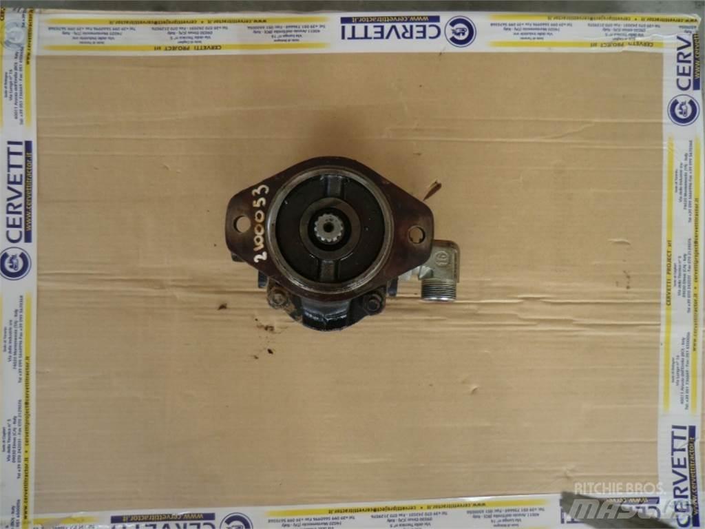 CAT 735 Muut koneet