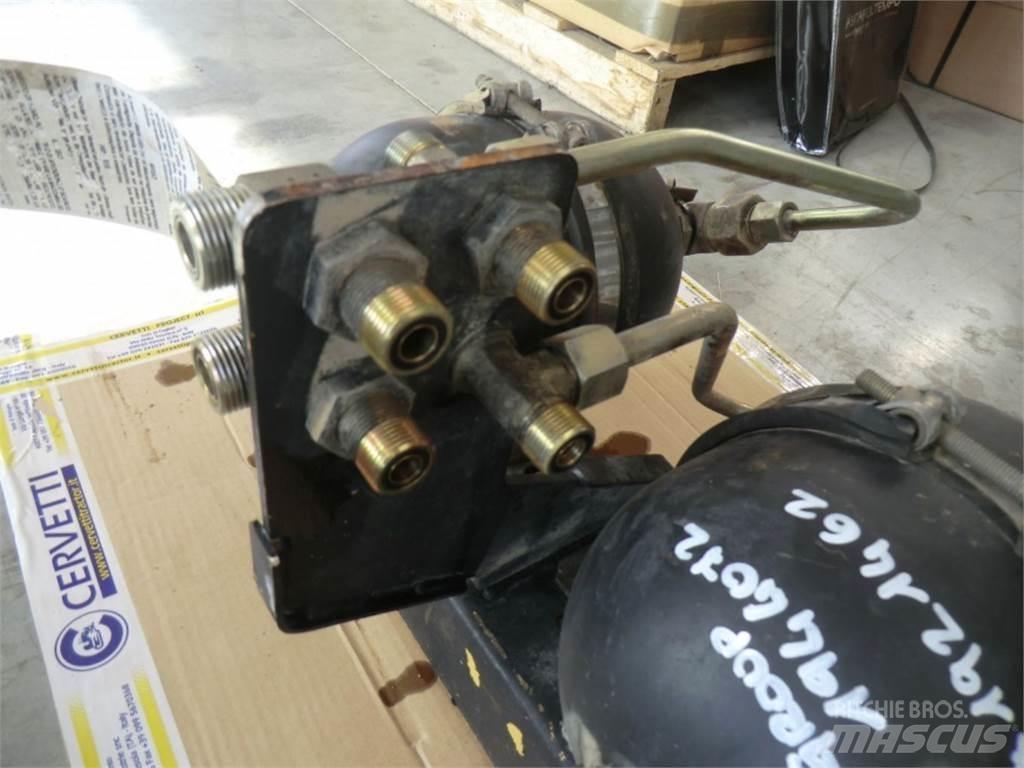 CAT 735 Muut koneet