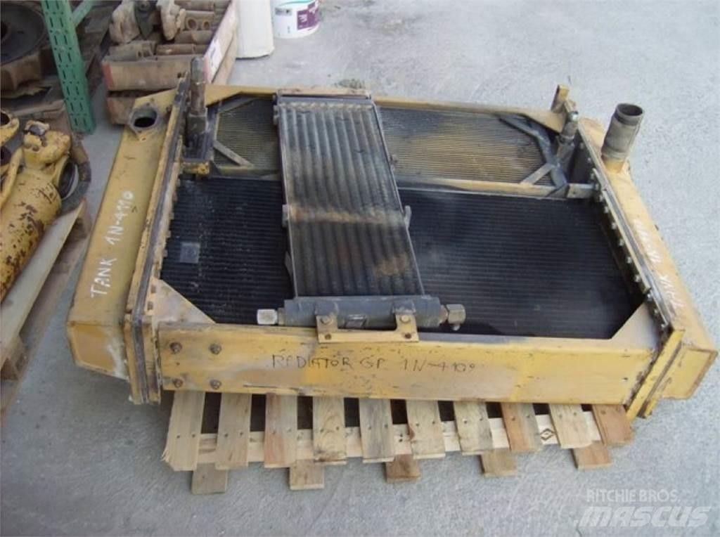 CAT 735 Muut koneet