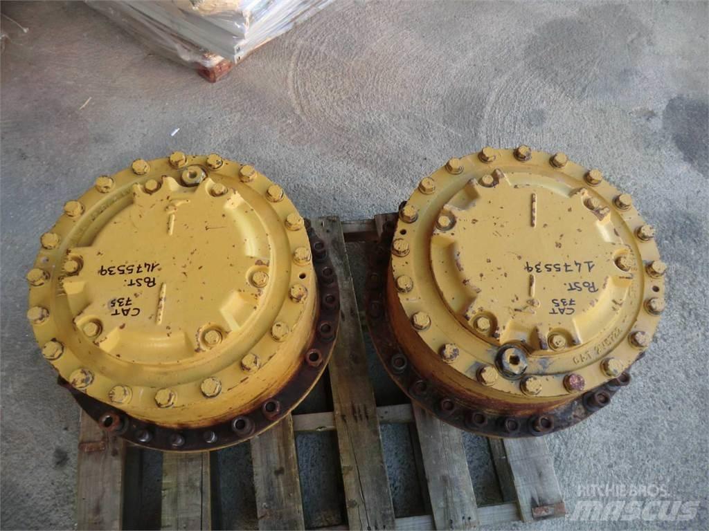 CAT 735 Muut koneet