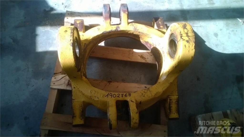 CAT 735 Alusta ja jousitus