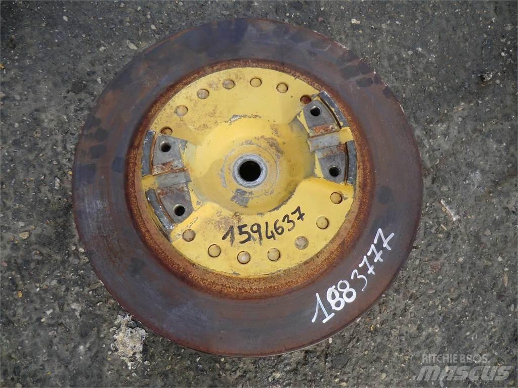 CAT 735 Muut koneet