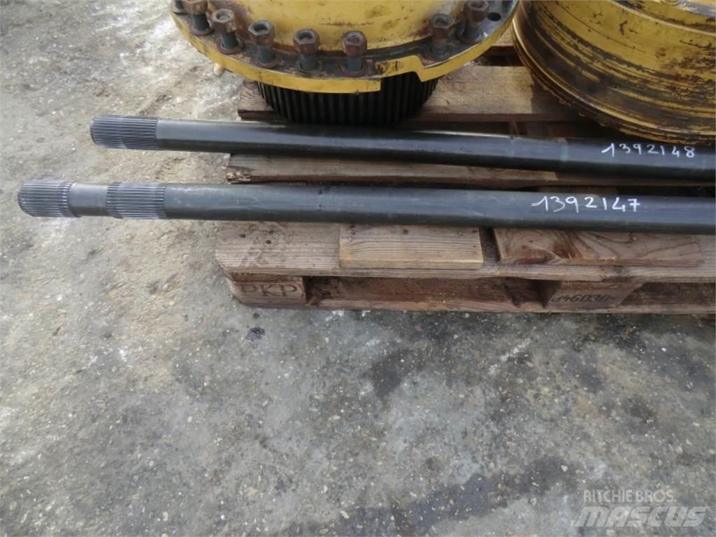 CAT 735 Muut koneet
