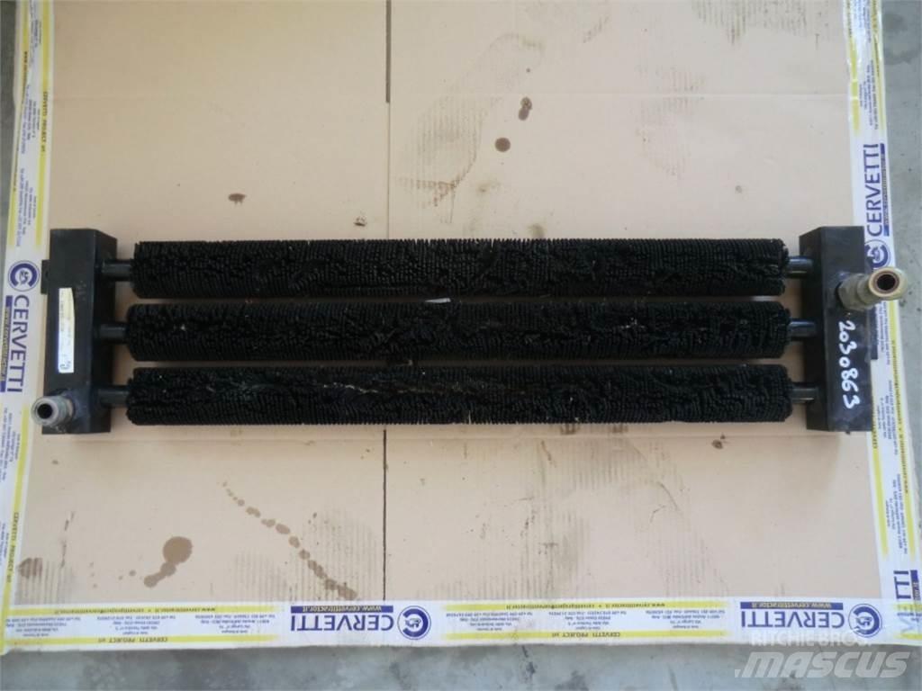 CAT 735 Muut koneet